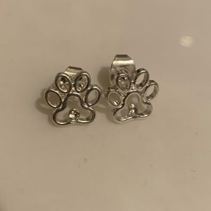 Puppy paw earrings 🖤